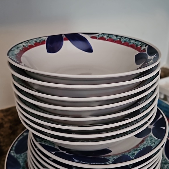 Vintage Century Stoneware Plate and Bowl Set - Picture 2 of 3